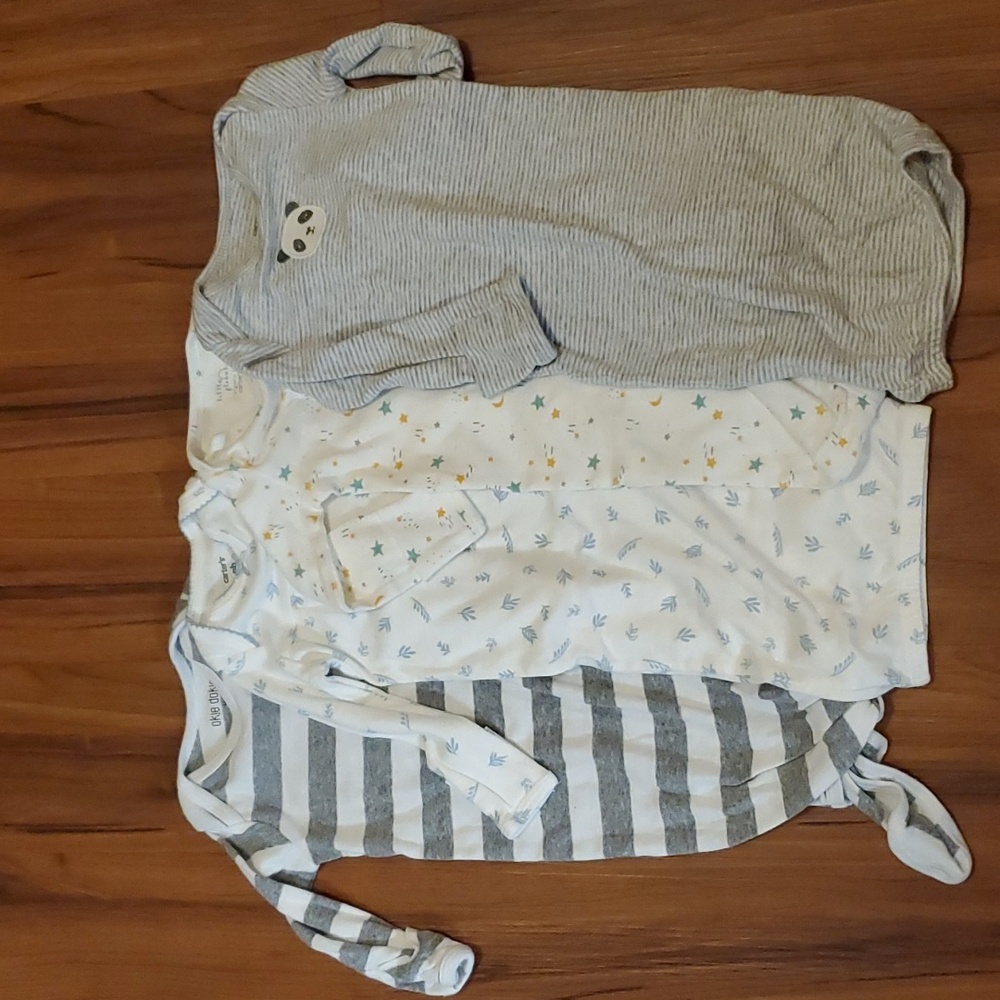 Carter's newborn gown bundle